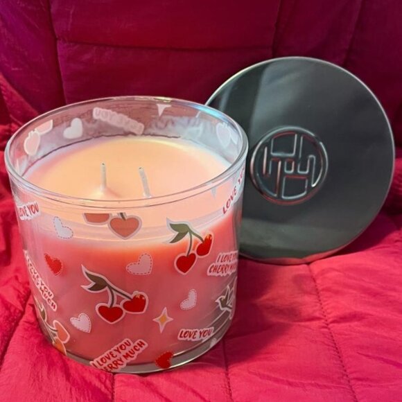 I LOVE YOU CHERRY MUCH CANDLE W/ CHERRY & STRAWBERRY & CINNAMON STICK - Picture 4 of 4